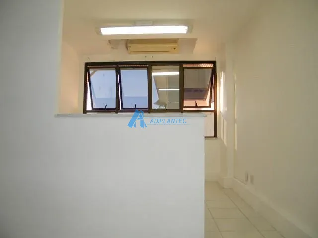 Sala à venda, no bairro MEIER em Rio De Janeiro