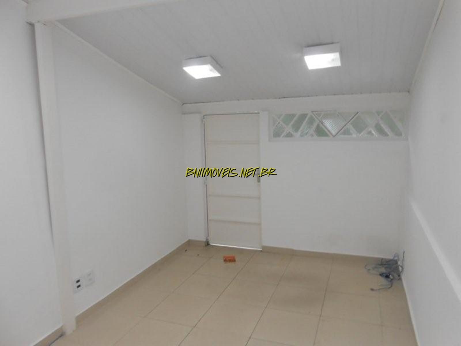 Depósito-Galpão-Armazém para alugar, 186m² - Foto 3
