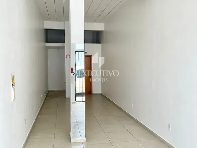 Loja com 36m², para alugar, no bairro Centro em Arroio Do Meio