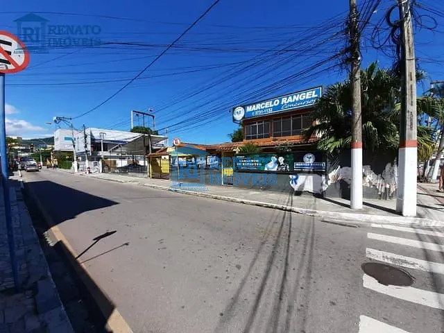 Casa à venda, no bairro Centro em Maricá