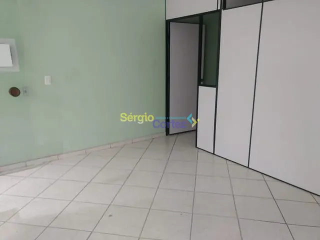 Sala com 80m², à venda ou para alugar, no bairro Centro em Londrina