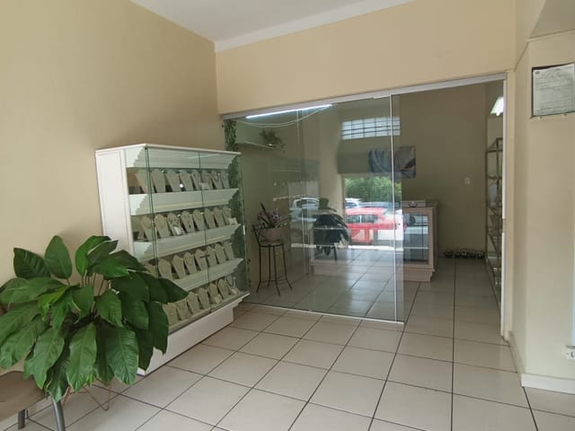 Comercial com 462m², à venda, no bairro Setor Central em Goiânia