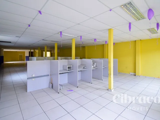Comercial para alugar, no bairro Centro em Curitiba