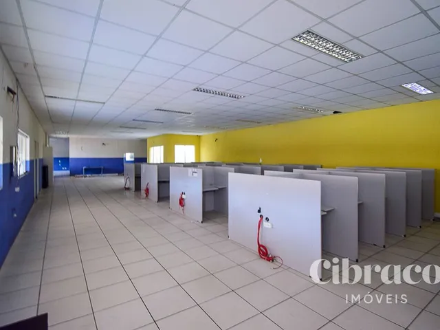 Comercial para alugar, no bairro Centro em Curitiba