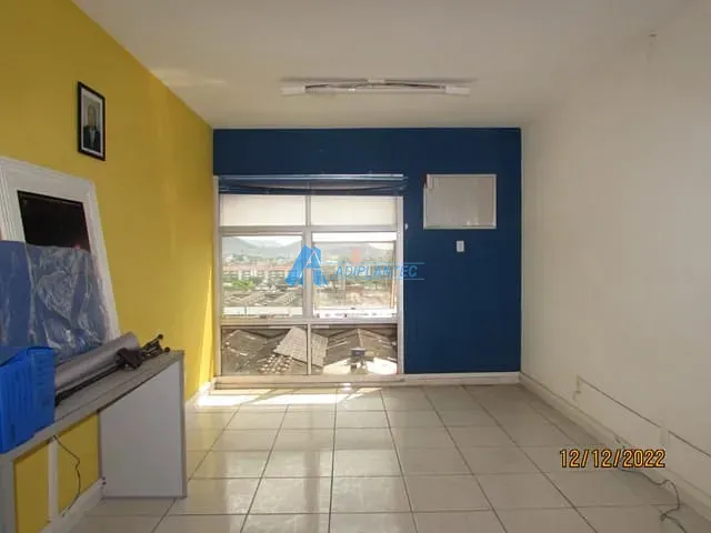 Sala para alugar, no bairro Penha Circular em Rio de Janeiro