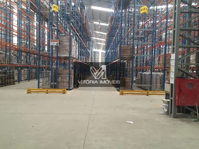 Galpão / Barracão com 13000m², para alugar, no bairro BR em Viana