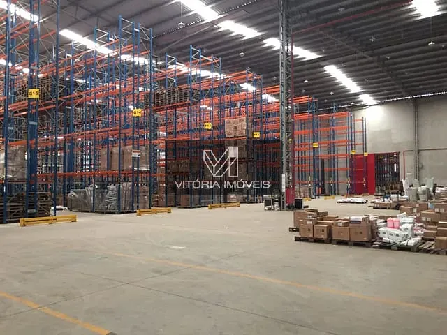 Galpão / Barracão com 13000m², para alugar, no bairro BR em Viana