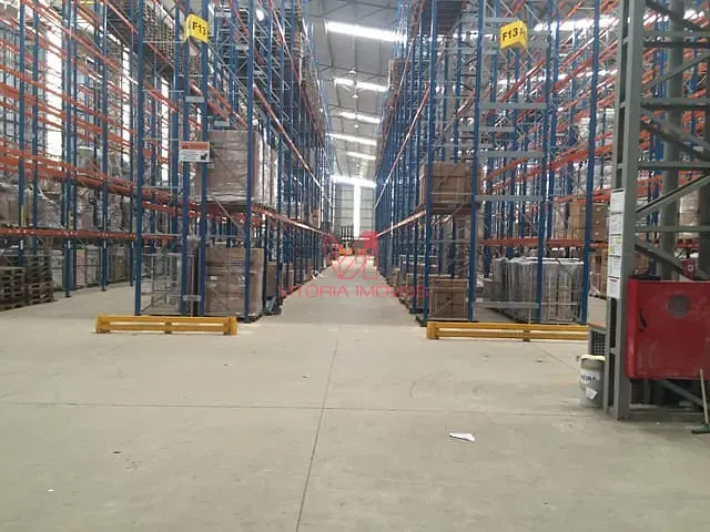Galpão / Barracão com 13000m², para alugar, no bairro BR em Viana