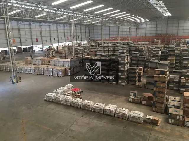 Galpão / Barracão com 13000m², para alugar, no bairro BR em Viana