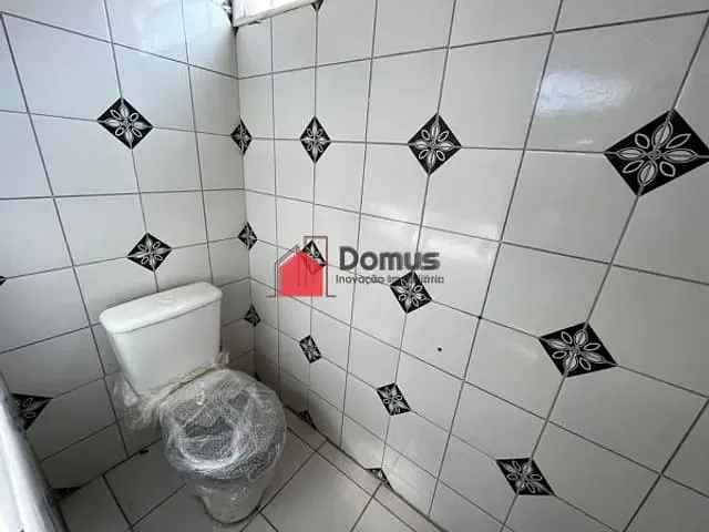 Sala com 130m², para alugar, no bairro Centro em Taubaté