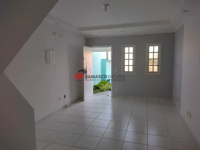 Sobrado para alugar, no bairro Osvaldo Cruz em São Caetano do Sul