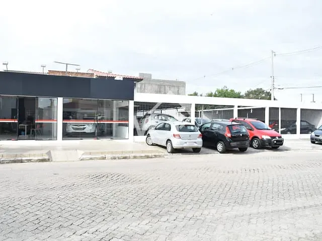Comercial com 212m², à venda, no bairro Areal em Pelotas
