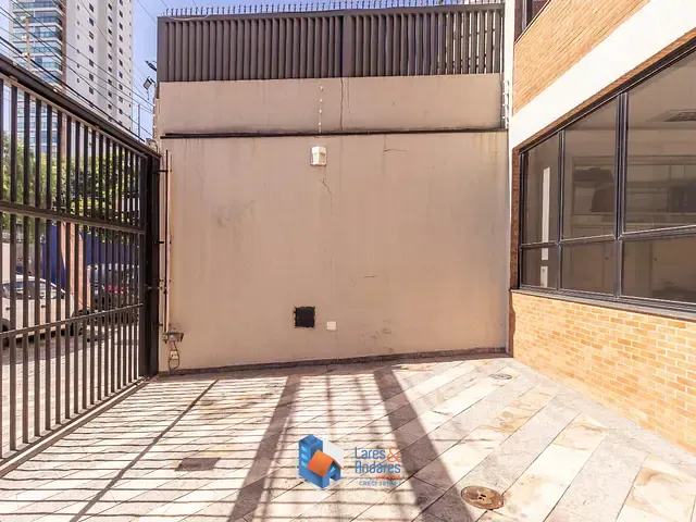 Comercial com 325m², à venda, no bairro Vila Leopoldina em São Paulo
