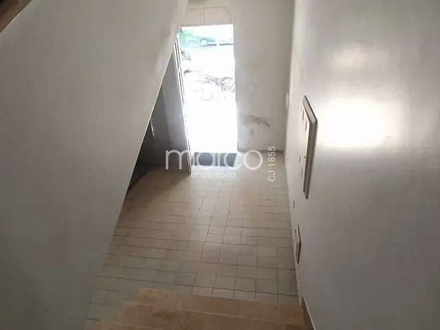 Conjunto comercial com 523m², à venda, no bairro Nova Suíça em Goiânia