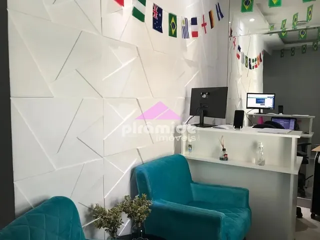 Comercial com 215m², à venda, no bairro Jardim São Dimas em São José Dos Campos