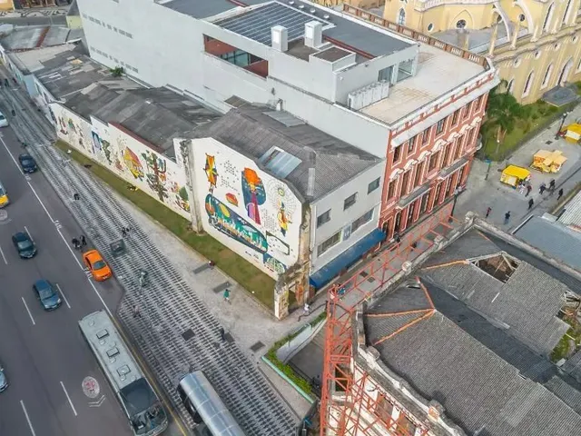 Comercial à venda, no bairro Centro em Curitiba