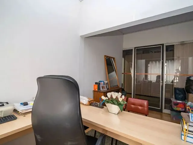 Comercial à venda, no bairro Centro em Curitiba