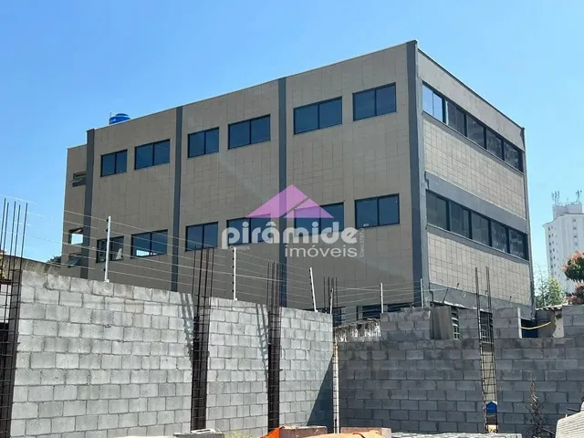 Comercial com 860m², para alugar, no bairro Jardim São Dimas em São José Dos Campos