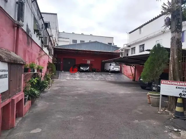 Prédio com 250m², à venda, no bairro Fundação em São Caetano do Sul
