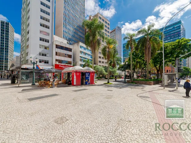 Comercial para alugar, no bairro Centro em Curitiba