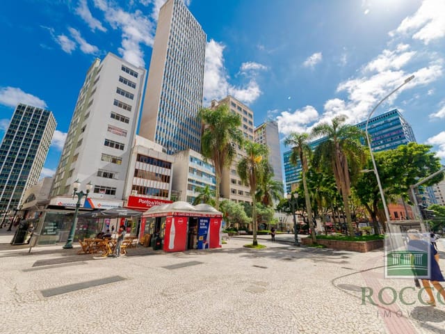 Comercial para alugar, no bairro Centro em Curitiba