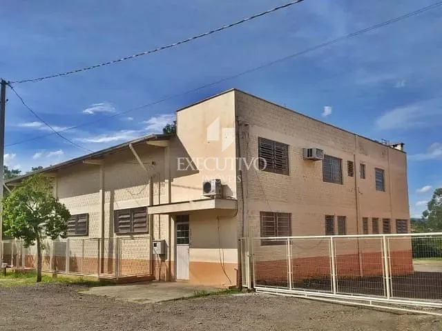 Galpão / Barracão com 583m², para alugar, no bairro Bela Vista em Arroio Do Meio