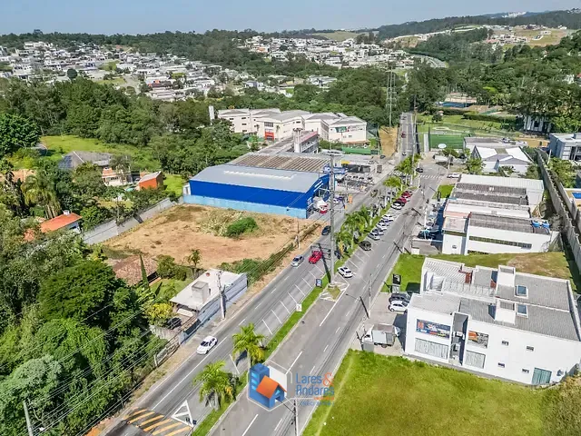 Comercial com 300m², à venda, no bairro Jardim do Golf em Jandira