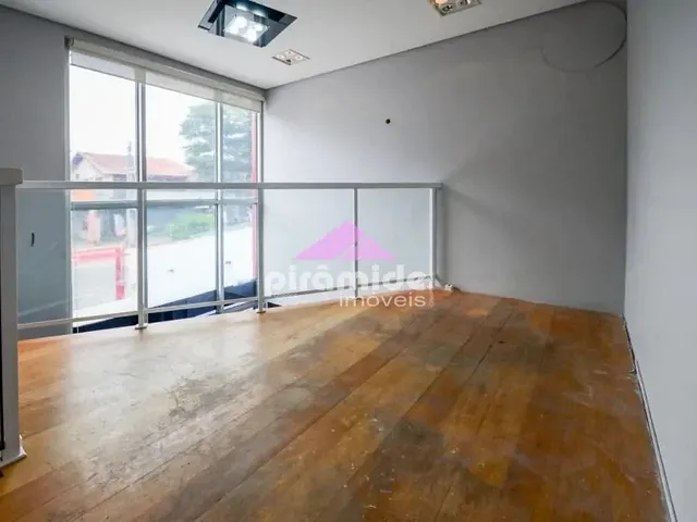 Comercial com 180m², à venda ou para alugar, no bairro Jardim Satélite em São José Dos Campos