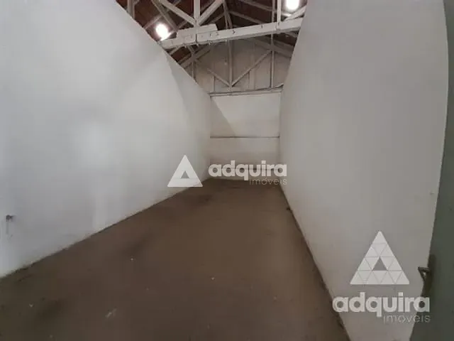 Galpão / Barracão à venda ou para alugar, no bairro Centro em Ponta Grossa