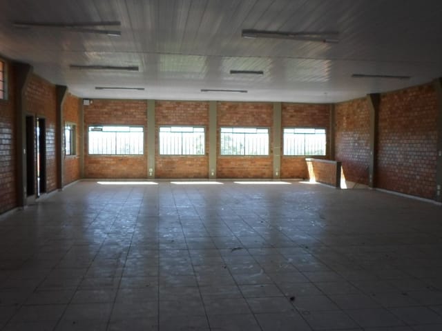 Comercial com 924m², à venda, no bairro Oficinas em Ponta Grossa