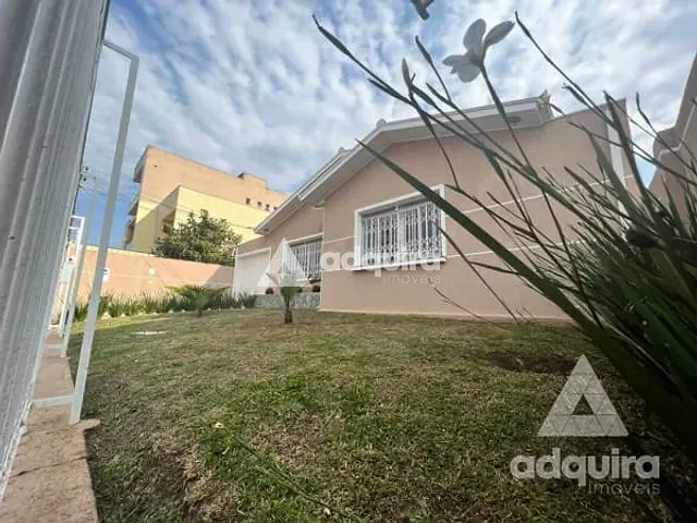 Casa com 420m² 11 quartos e 6 banheiros, à venda, no bairro Uvaranas em Ponta Grossa