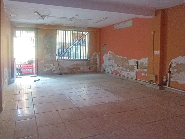 Sala para alugar, no bairro Campina em Belém