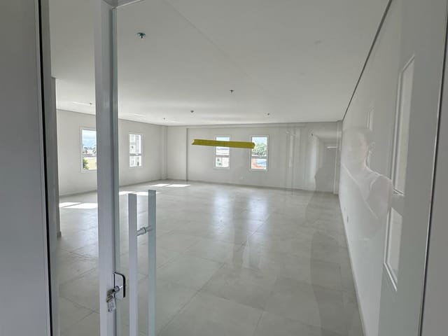 Sala com 193m², à venda, no bairro Nova Rússia em Ponta Grossa