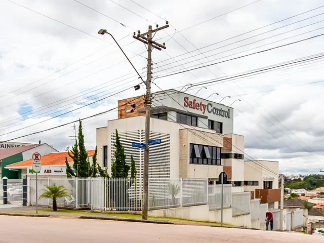 Comercial para alugar, no bairro Portão em Curitiba