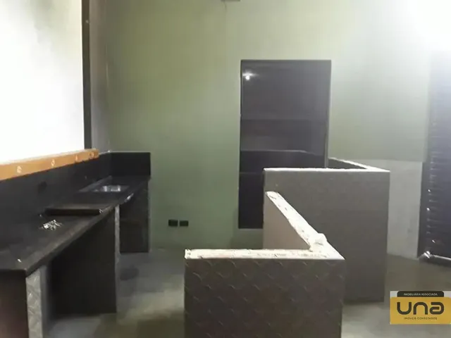 Comercial à venda, no bairro CENTRO em Curitiba