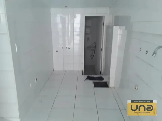Comercial à venda, no bairro CENTRO em Curitiba