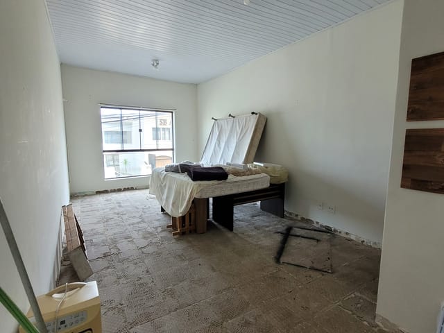 Casa com 283m², à venda, no bairro Centro em Ponta Grossa