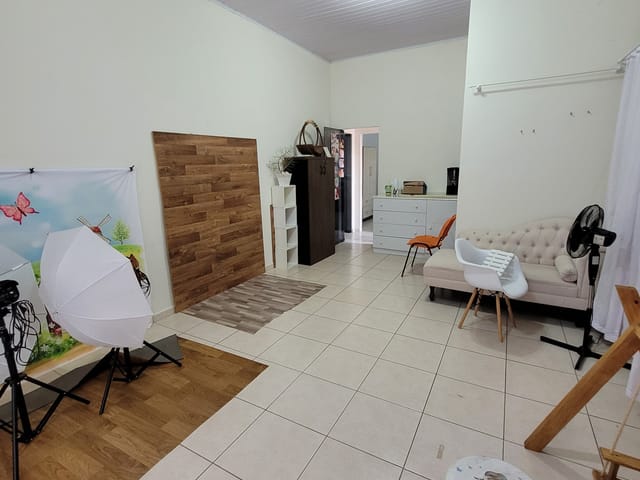 Casa com 283m², à venda, no bairro Centro em Ponta Grossa