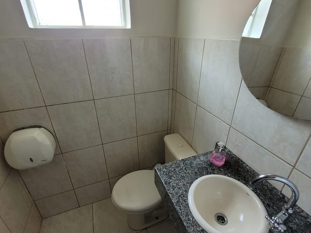 Casa com 283m², à venda, no bairro Centro em Ponta Grossa