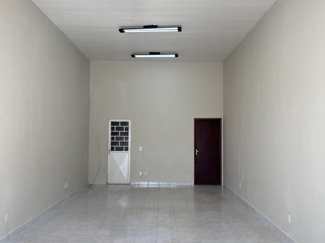 Foto do Sala - 🏡 Sala disponível para locação no Centro - Rolândia/PR | Imobiliária Casa Grande - Rolândia