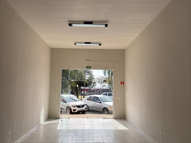 Foto do Sala - 🏡 Sala disponível para locação no Centro - Rolândia/PR | Imobiliária Casa Grande - Rolândia