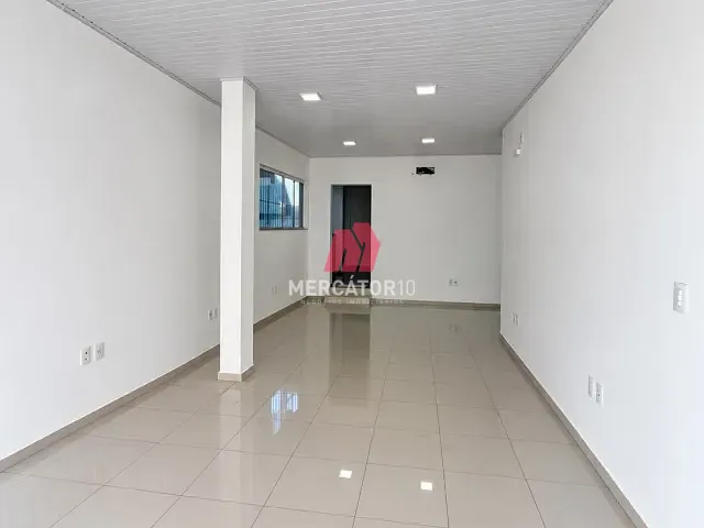 Loja para alugar, no bairro Velha em Blumenau