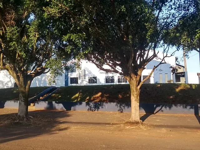 Galpão / Barracão com 8500m², à venda, no bairro Parque Industrial II em Arapongas