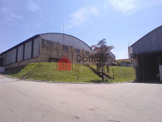 Galpão / Barracão com 12600m², à venda ou para alugar, no bairro Distrito Industrial em Pindamonhangaba
