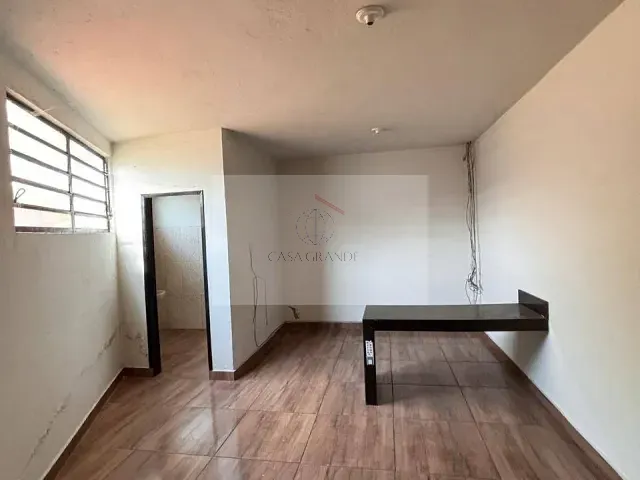 Galpão / Barracão com 250m², para alugar, no bairro Vila Oliveira em Rolândia