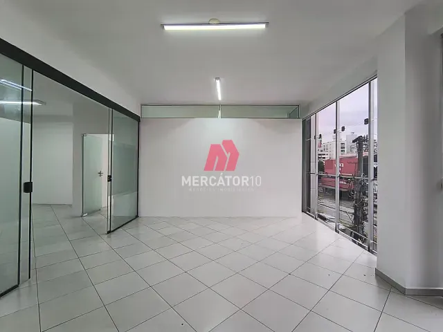 Sala para alugar, no bairro Victor Konder em Blumenau
