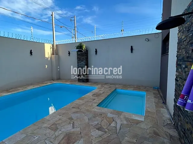 Comercial com 417m², à venda, no bairro Chácara Santa Maria em Cambé