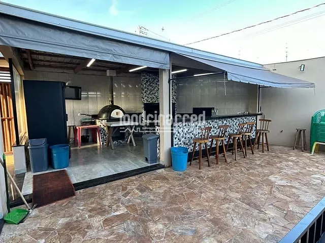 Comercial com 417m², à venda, no bairro Chácara Santa Maria em Cambé