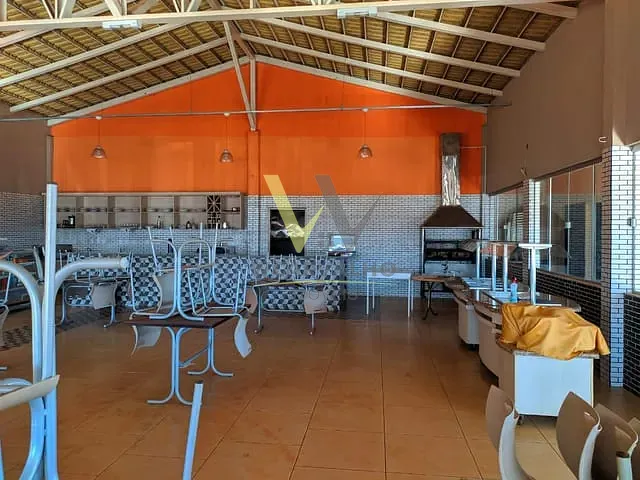 Comercial com 2369m², à venda, no bairro Distrito Agroindustrial de Anápolis em Anápolis