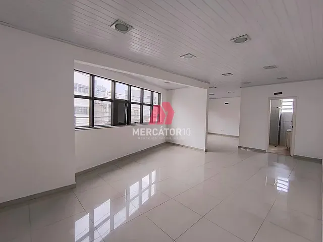 Sala para alugar, no bairro Centro em Blumenau